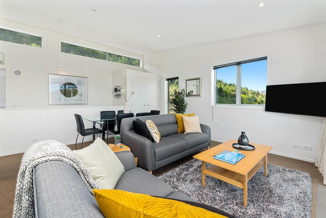 Contemporary Hilltop Abode Queenstown Extérieur photo