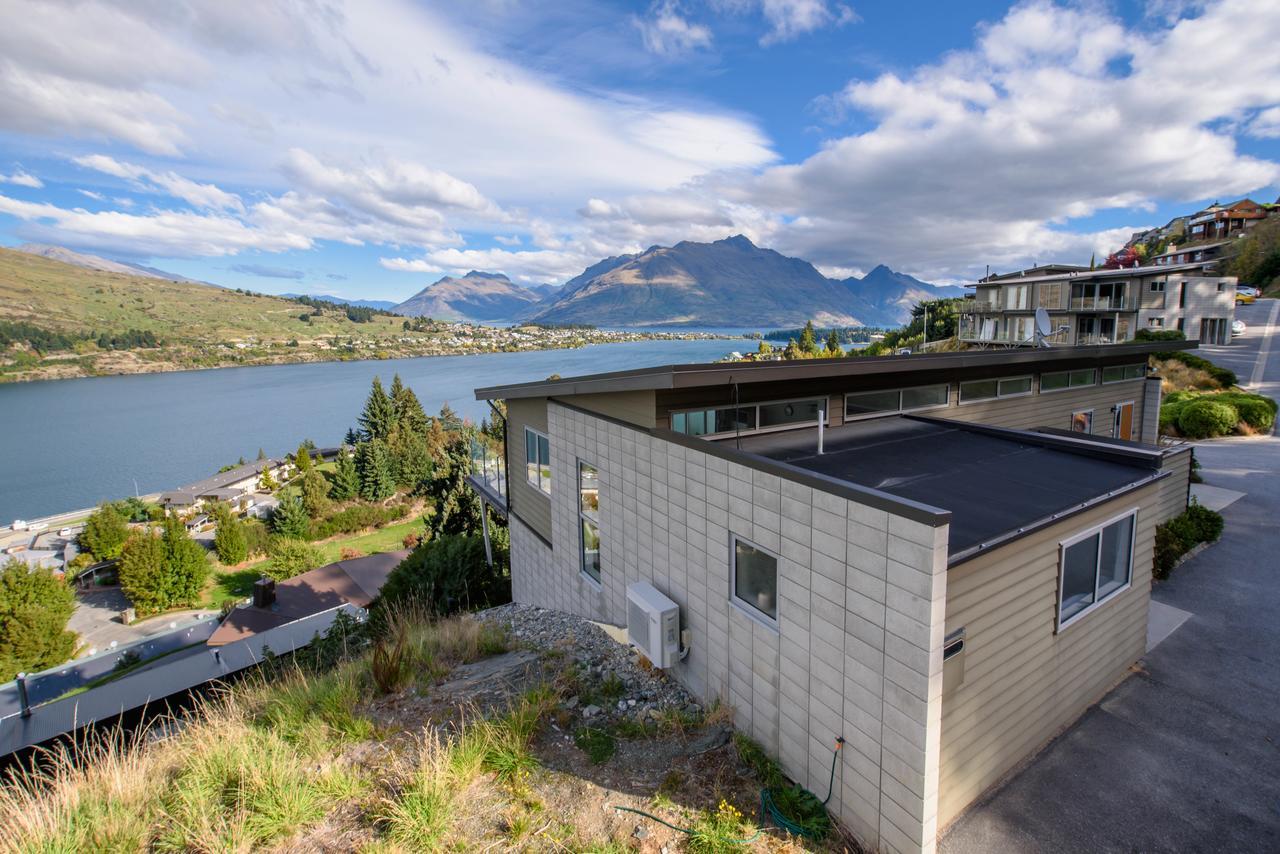 Contemporary Hilltop Abode Queenstown Extérieur photo
