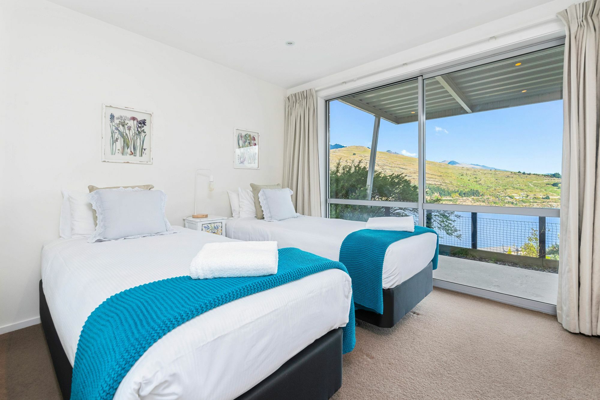 Contemporary Hilltop Abode Queenstown Extérieur photo
