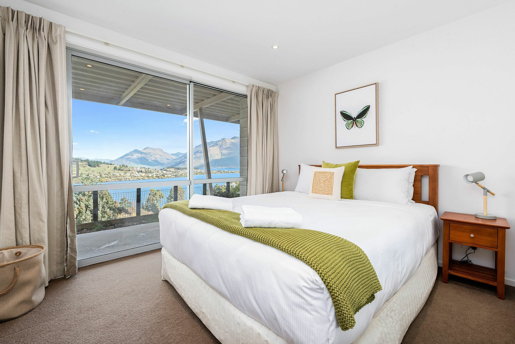 Contemporary Hilltop Abode Queenstown Extérieur photo